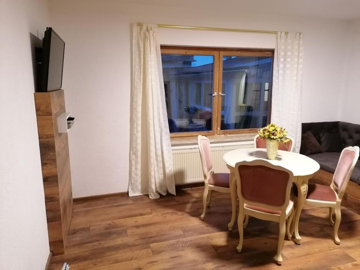 Ferienwohnung Helli 타이젠도르프 외부 사진