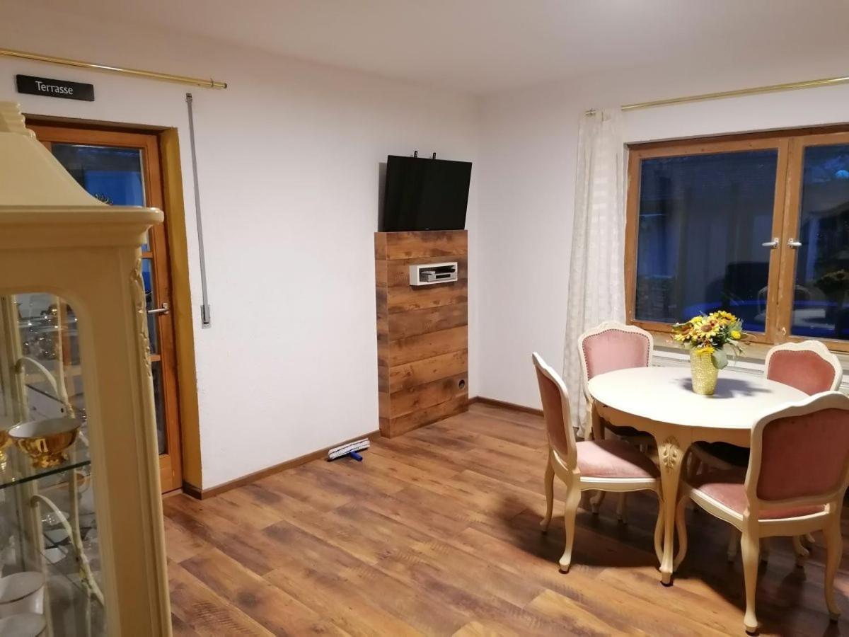 Ferienwohnung Helli 타이젠도르프 외부 사진